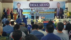 Ribuan masyarakat hadiri Deklarasi dan pendaftaran Paslon Walikota Gunungsitoli Karya Bate’e dan Yunius Larosa