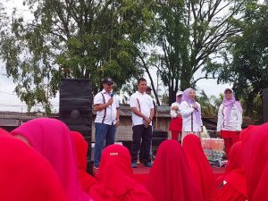 Diselang Kampanye Akbar Paslon  No Urut 3 Ahmad Yuzar – Misharti, Ratusan Ibu Ibu Pandau Jaya Senam Sehat