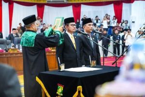 Pimpinan DPRD Kampar Ajak Masyarakat Desa Persiapan Komit Wujudkan Fasilitas Umum