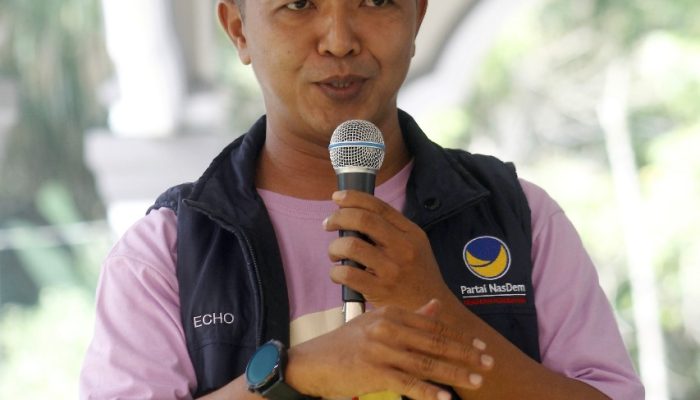 Reses Bersama Ketua Fraksi Nasdem Eko Sutrisno, Dr. Hj. Misharti Soroti Kesejahteraan Pengurus Masjid, Perangkat Desa, dan Warga Kurang Mampu