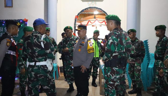 Jajaran TNI Polri, Patroli sekaligus Ciptakan rasa aman  umat kristiani saat rayakan Nataru dikampar