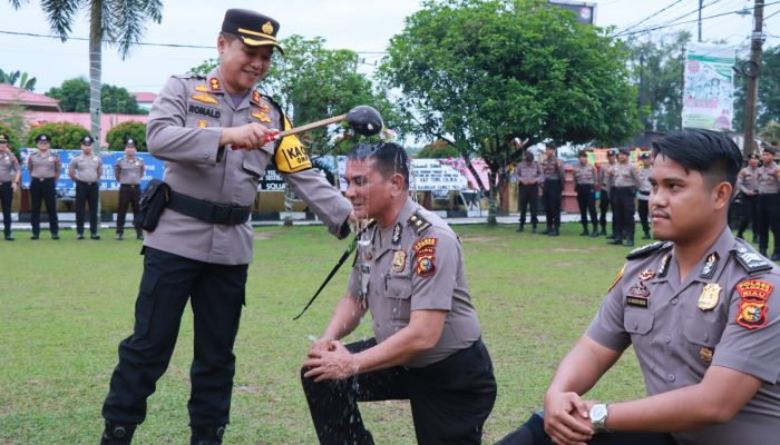 Kapolres Kampar Pimpin Sertijab Kabag Ops dan Kapolsek di Jajaran Polres Kampar