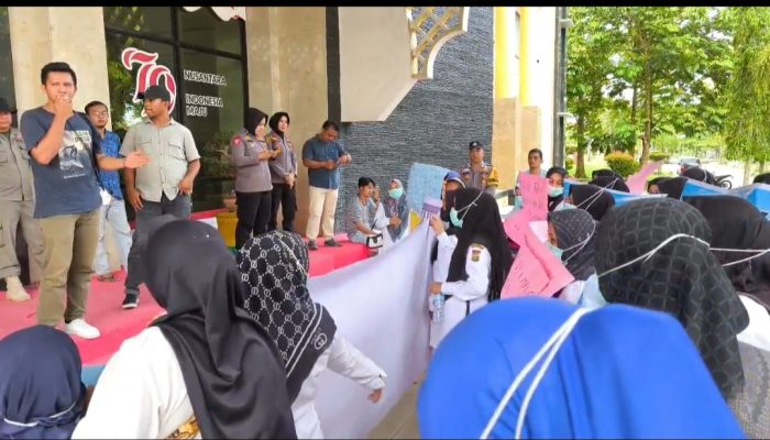 Ratusan Tenaga TKS Kampar Terhalang Ikut melamar P3 K,karna Bukan Honor, Hambali dinilai tak manusiawi