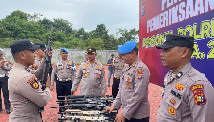 Kapolres Rokan Hulu Gelar Pemeriksaan Senjata Api Personil untuk Tingkatkan Kepatuhan SOP