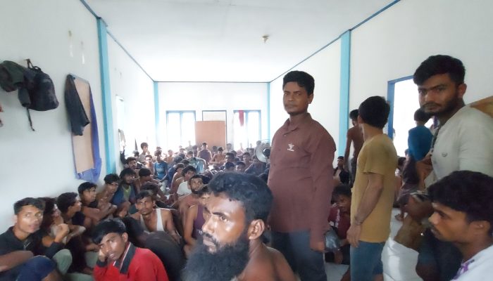 Heboh !!! Ratusan Warga Rohingya di Temukan Dalam ruko, Warga Kumantan Resah