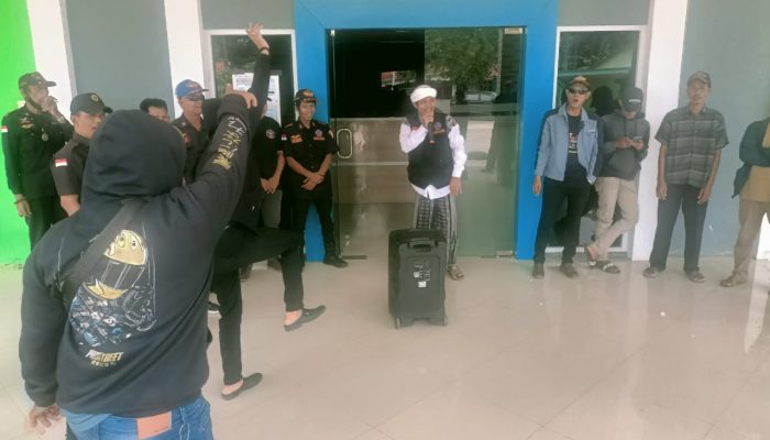 Diduga Ingkar Janji, Kades Cibunar Sarjono Digeruduk Ormas BPPKB Banten DPAC Parung Panjang