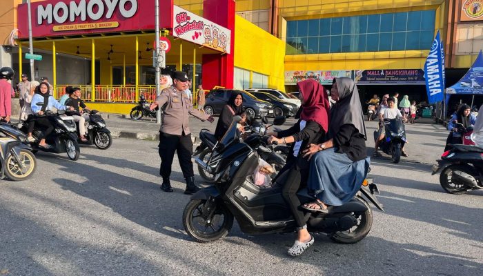 Polres Kampar Kawal Ketat Pasar Ramadhan Bangkinang, Lalu Lintas Lancar & Kondusif
