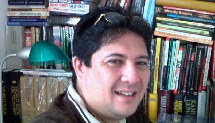 Skandal Pertamina Korupsi Ratusan Triliun, Minyak Hampir Habis  Saatnya Beralih ke Kendaraan Listrik bagaimana?