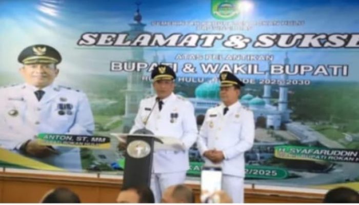 Anton-Poti Resmi Dilantik, Siap Pimpin Rokan Hulu 2025-2030