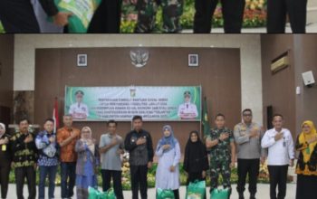 Bupati Kampar Ahmad Yuzar Salurkan Bantuan Beras untuk Warga Rentan, Seluruh Pimpinan Forkopimda Turut Hadir