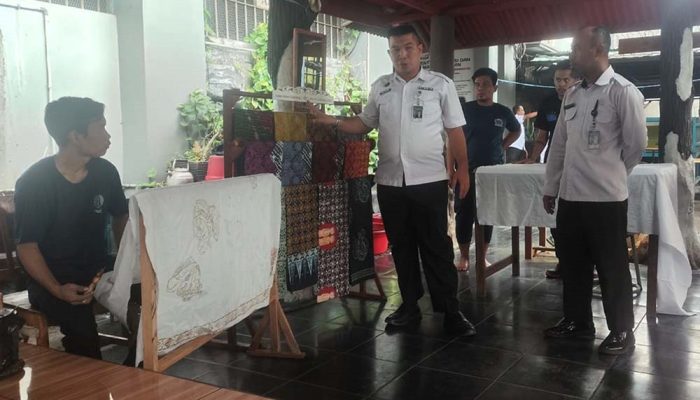 Batik Lintas 5, Wujud Kemandirian Warga Binaan Lapas Cipinang di Hari Batik Nasional