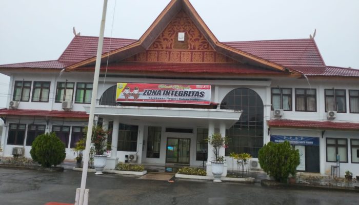 Kejari Rohul Dituding Pilih Kasih Media, Kasi Intel Beri Tanggapan