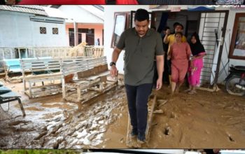 Gubernur Bobby Nasution Tinjau Langsung dan Berikan Bantuan di Daerah Terdampak Banjir & Longsor Terparah di Tapteng