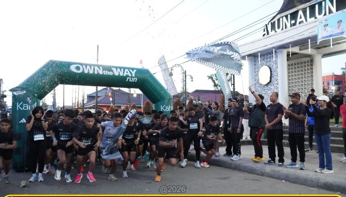 Semarakkan Road to PORPROVSU 2026, Wali Kota Gunungsitoli Lepas Peserta “Own the Way Run”