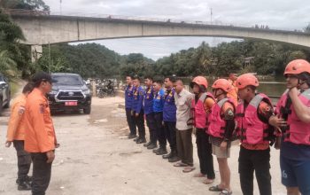 Jembatan Maut Beraksi Lagi Warga Hilang, TRC BPBD Kampar Sisir Sungai Merangin