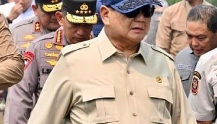 Presiden Republik Indonesia Prabowo Subianto Pimpin Rapat Darurat Karlahut Diriau Hari ini,