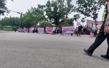 Massa Aksi AMAR, Desak Polres Kampar Tangkap Penghina Datuok Kami